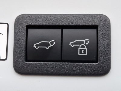 2025 Toyota Corolla Cross Hybrid XSE 4WD (Natl)