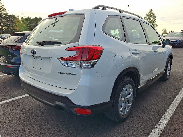 2023 Subaru Forester Base