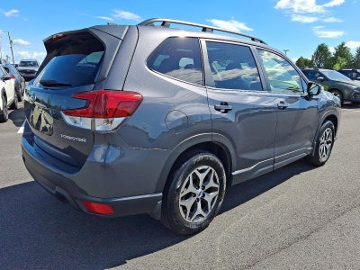 2023 Subaru Forester Premium CVT