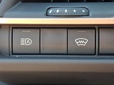 2025 Toyota Crown Platinum AWD (Natl)