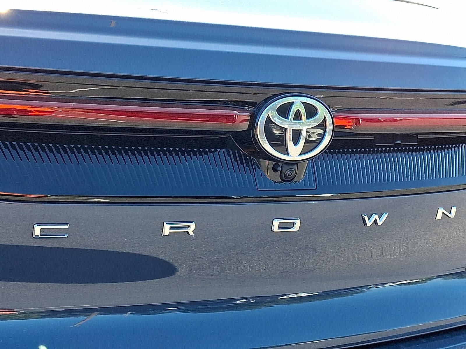 2025 Toyota Crown Platinum AWD (Natl)