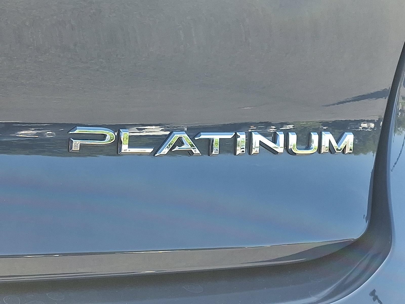 2025 Toyota Crown Platinum AWD (Natl)