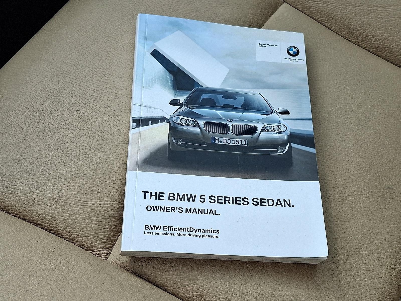 2012 BMW 528i xDrive Sedan
